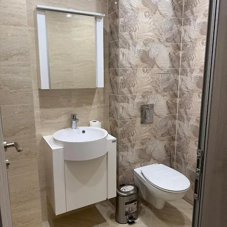 Neptun Apartment *