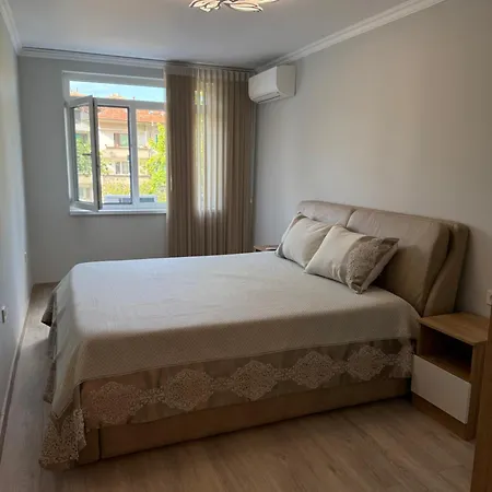 Neptun Apartment *