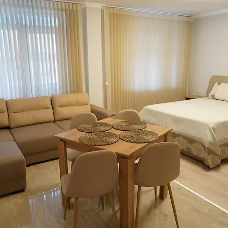 Neptun Apartament *