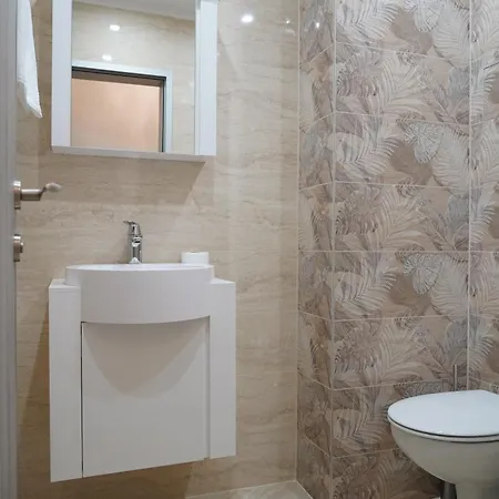 Neptun Apartment *